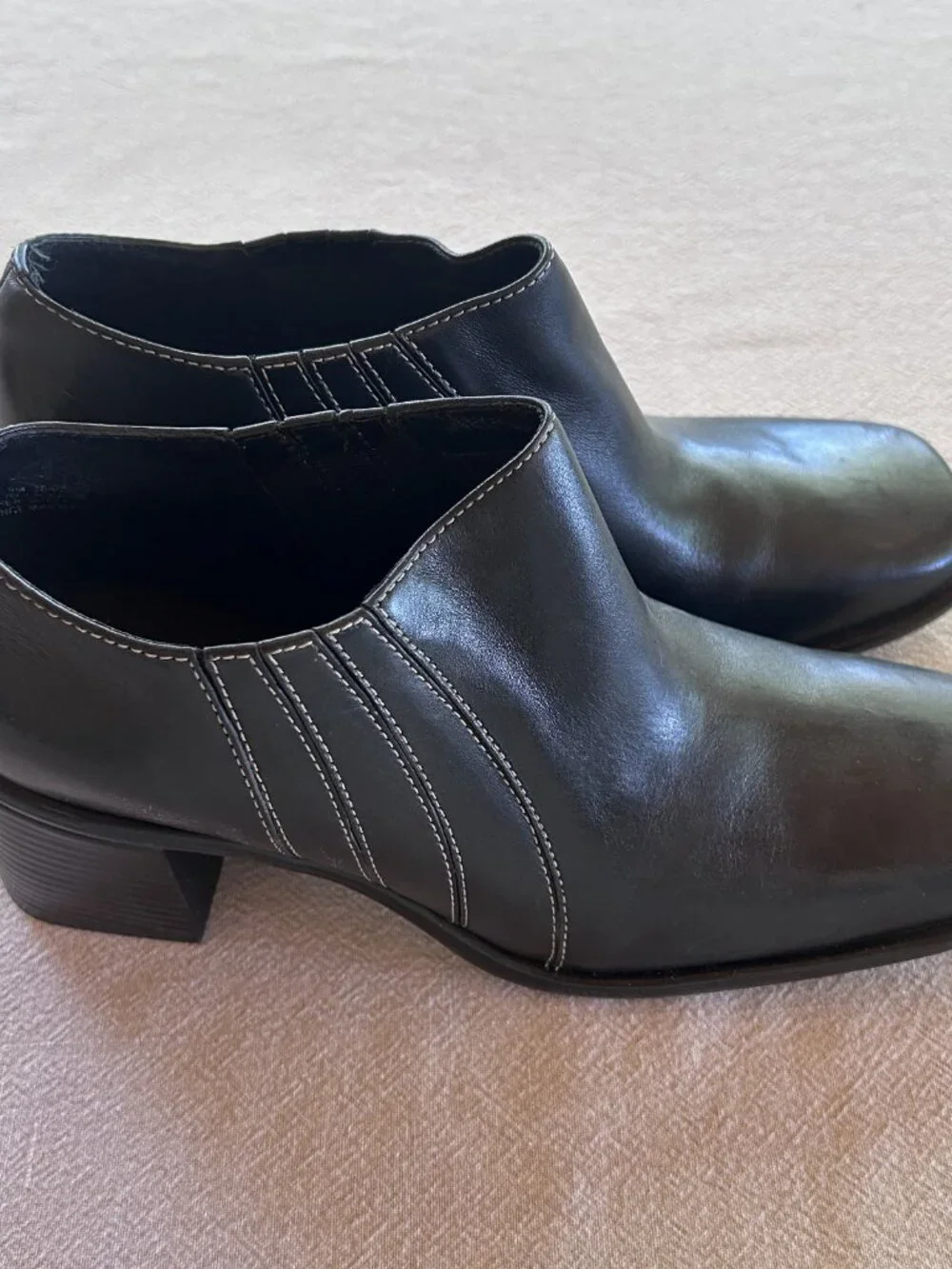 NWT | Clarks Women's Alexander Black Leather Ankle Boots | Size 9